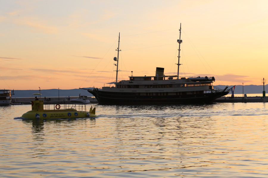 Arrival to the Cres island in the suset. Casablanca is coming to stay overnight.